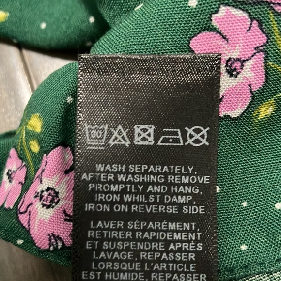 NWT ASOS Button Through Skater Dress in Ditsy Floral Print Size 0 - Picture 7 of 7